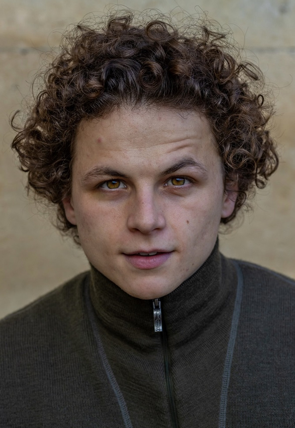 actor Victor Lefebvre large photo