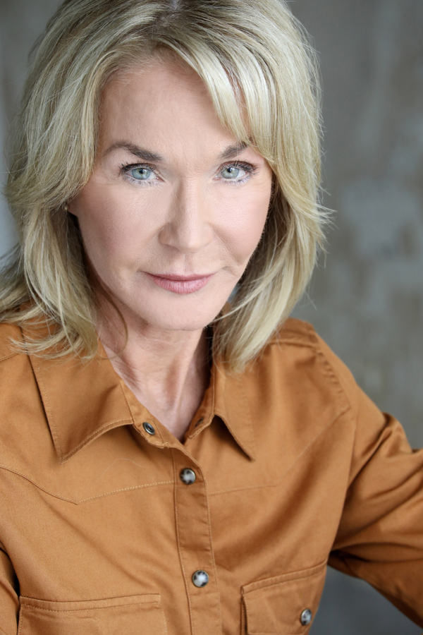 actor Pamela Banks large photo