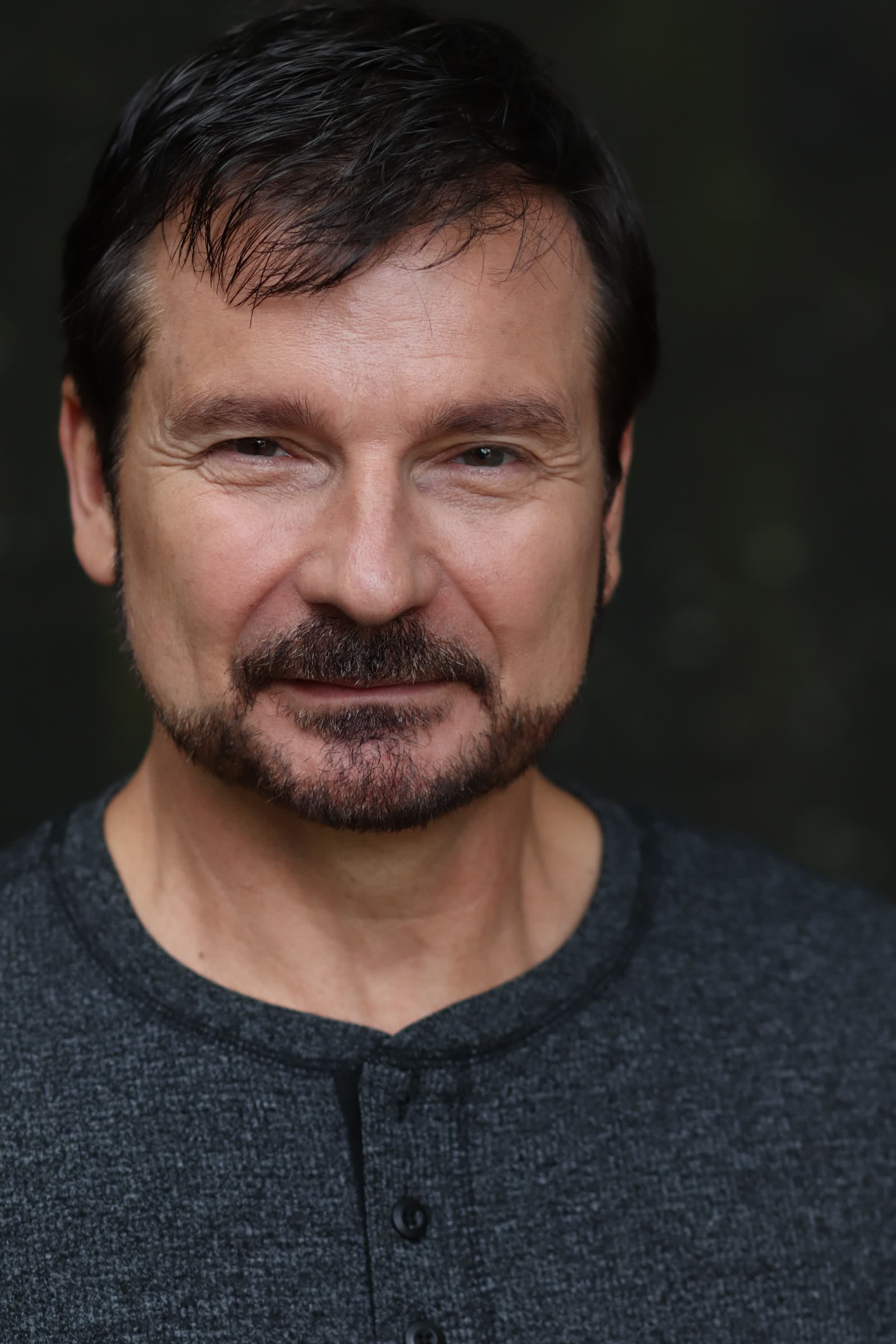 actor Tom Lancaster large photo