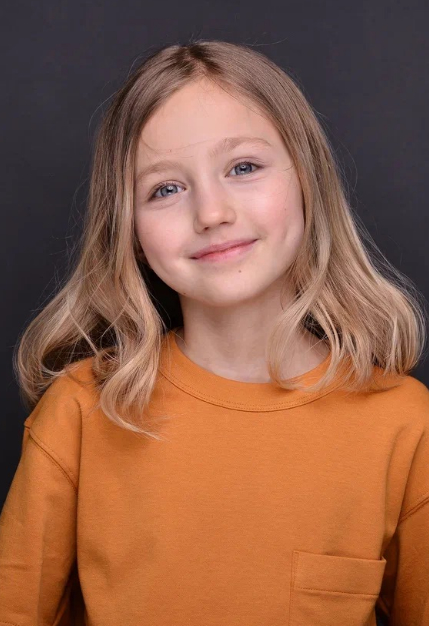 actor Sofya Petrova large photo