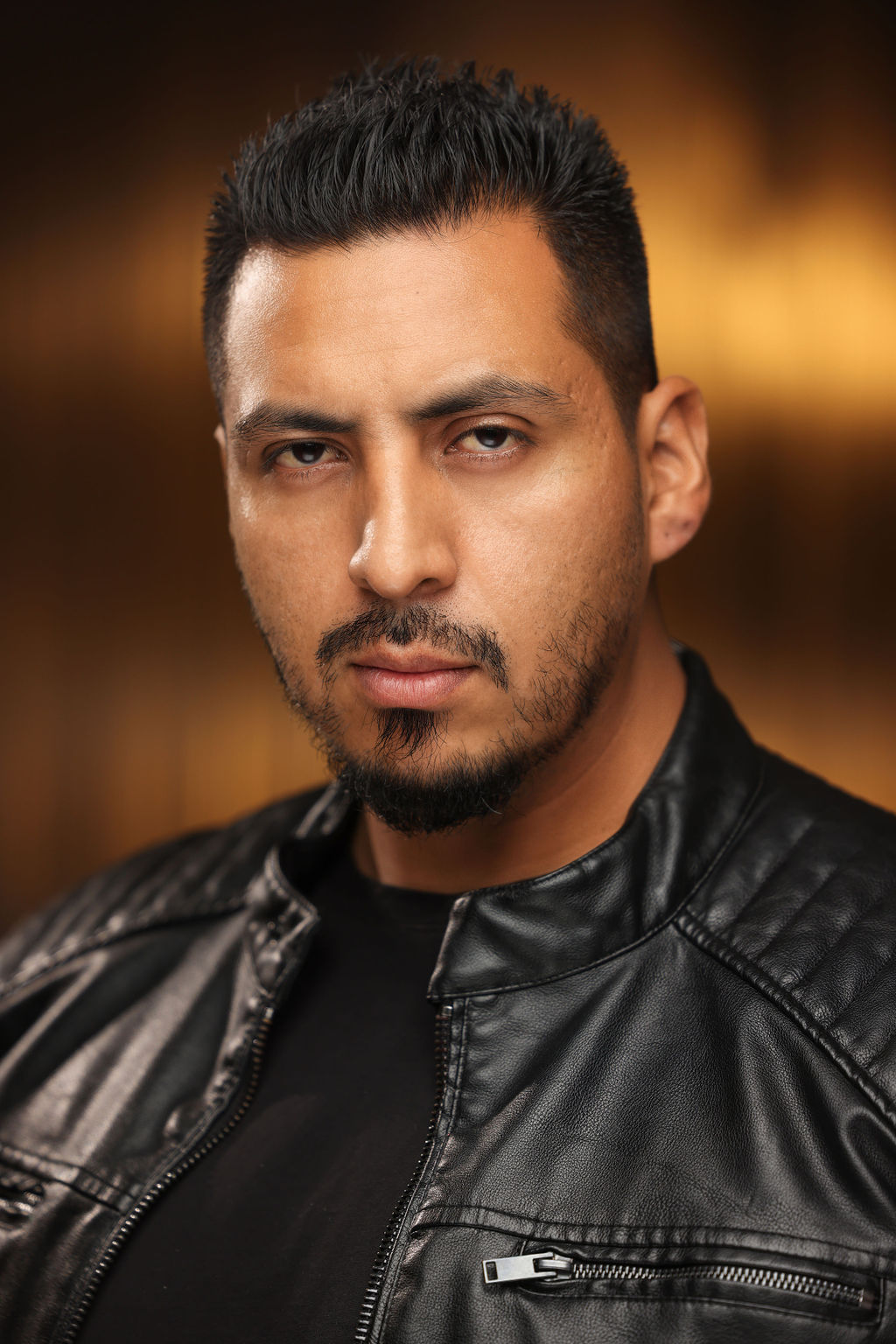 actor Victor Rios large photo