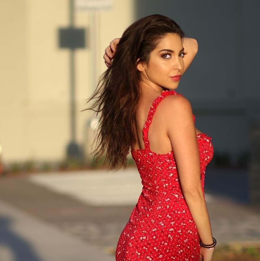 actor Nicola Aara large photo