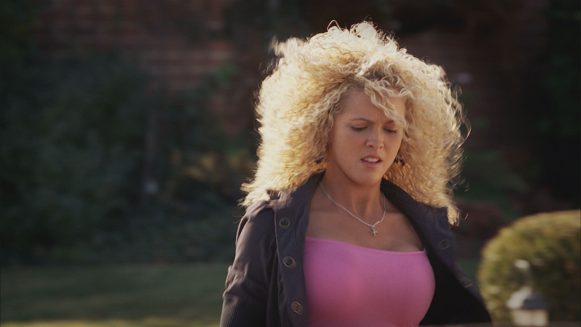 actor Nikola Clark large photo