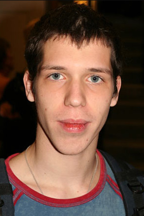 actor Evgeniy Kharlanov large photo