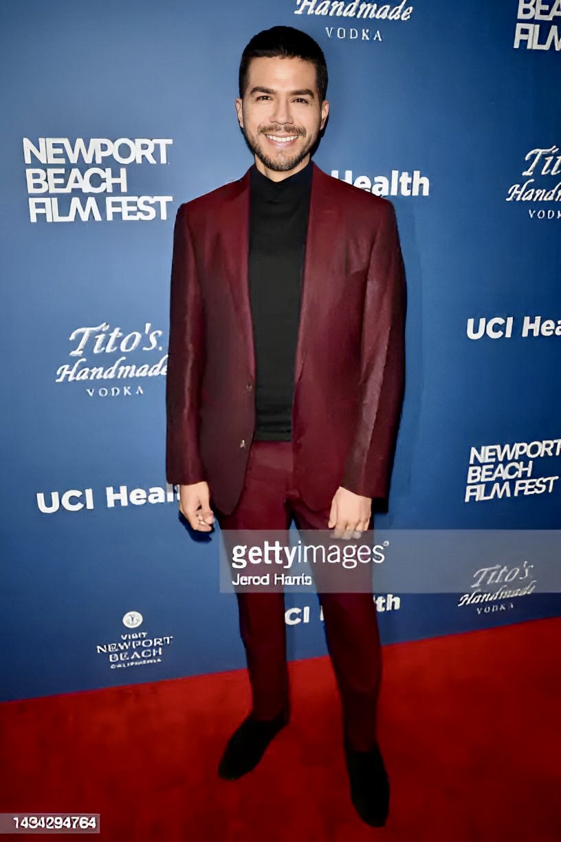 actor Julian Armaya large photo