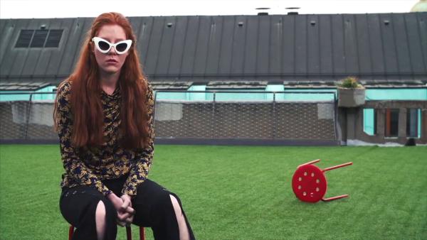 actor Nikol Kouklová large photo