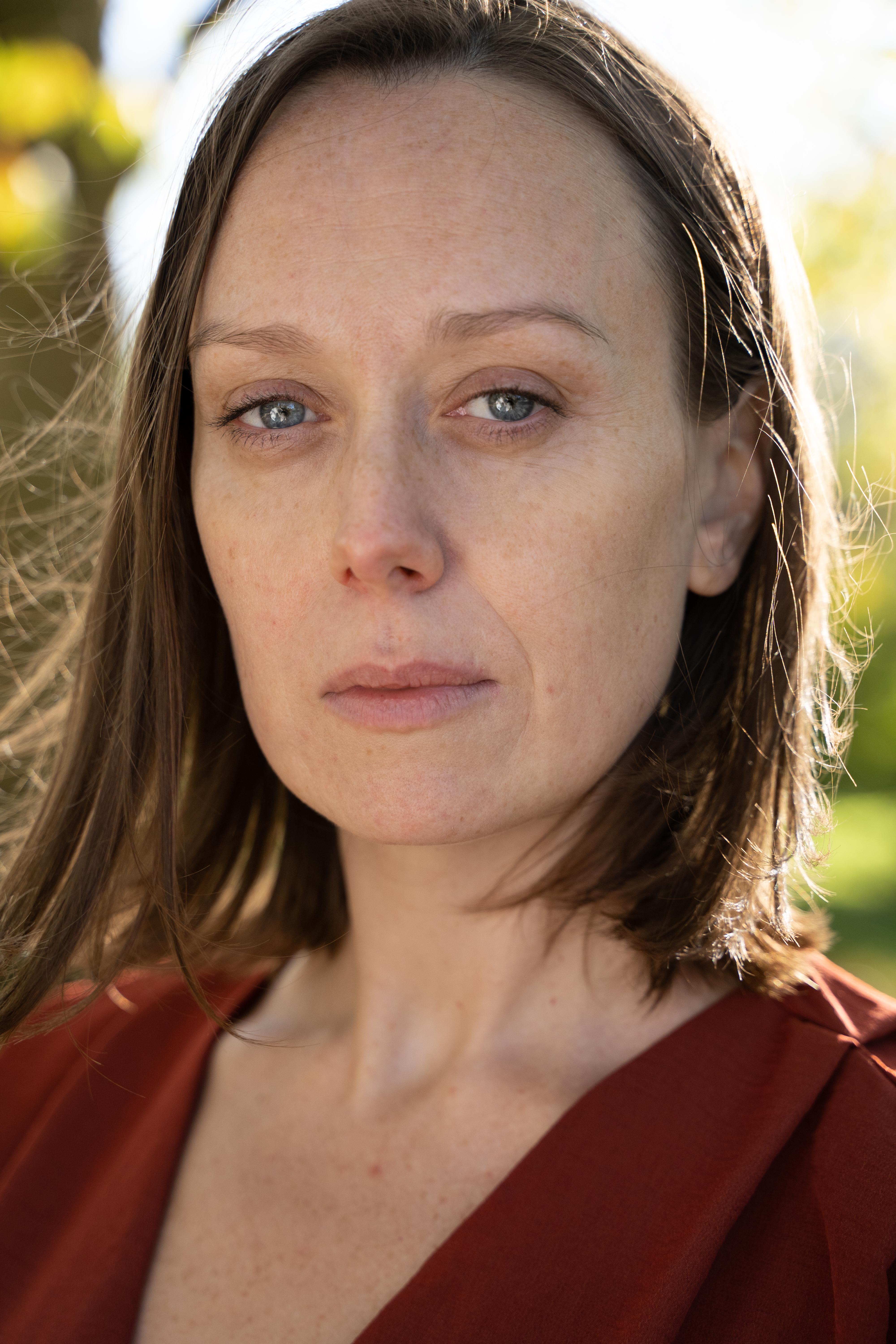 actor Scarlett Brookes large photo