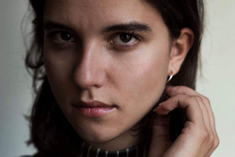 actor Karolina Bruchnicka large photo