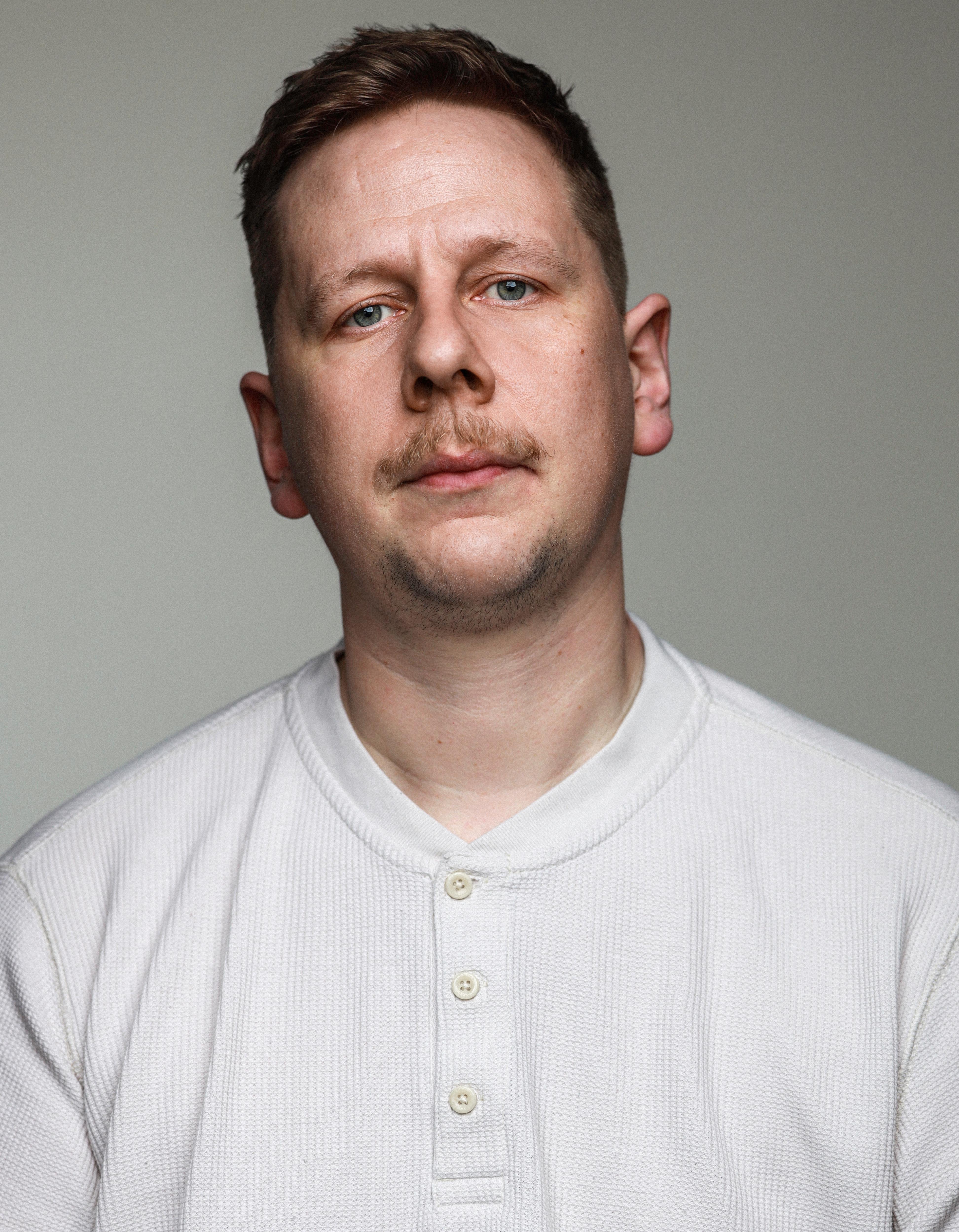 actor James Eeles large photo