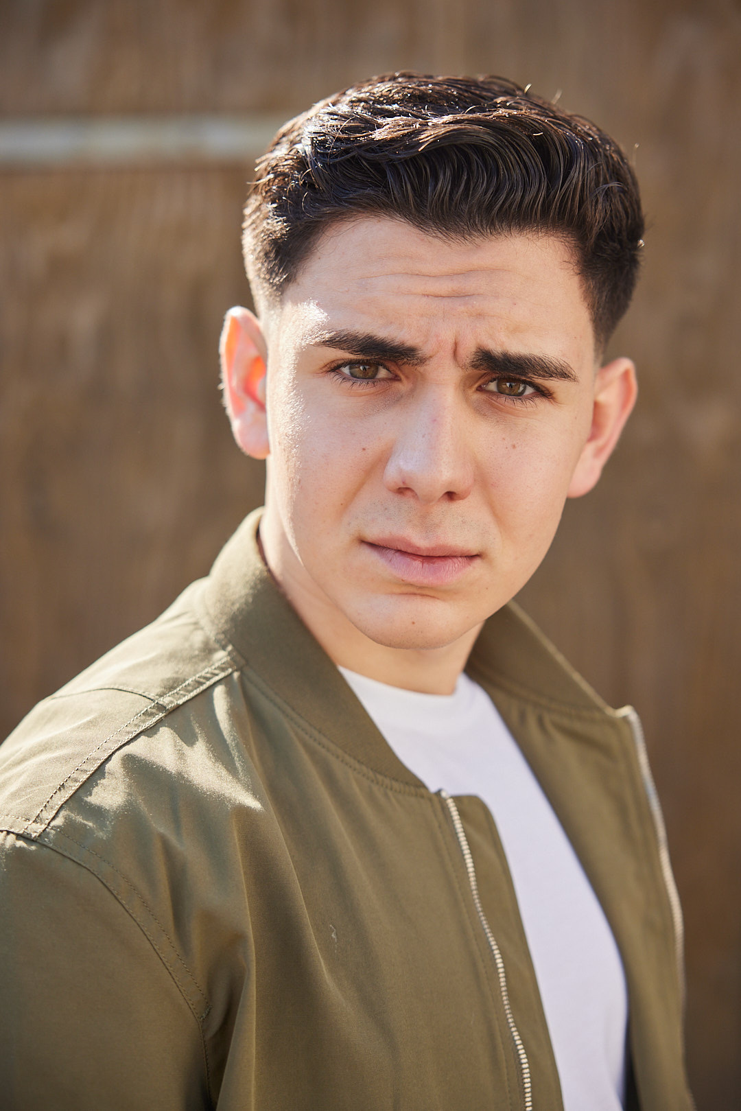 actor Mert Dincer large photo