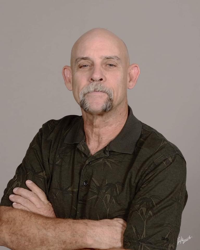 actor Mike McCullough large photo