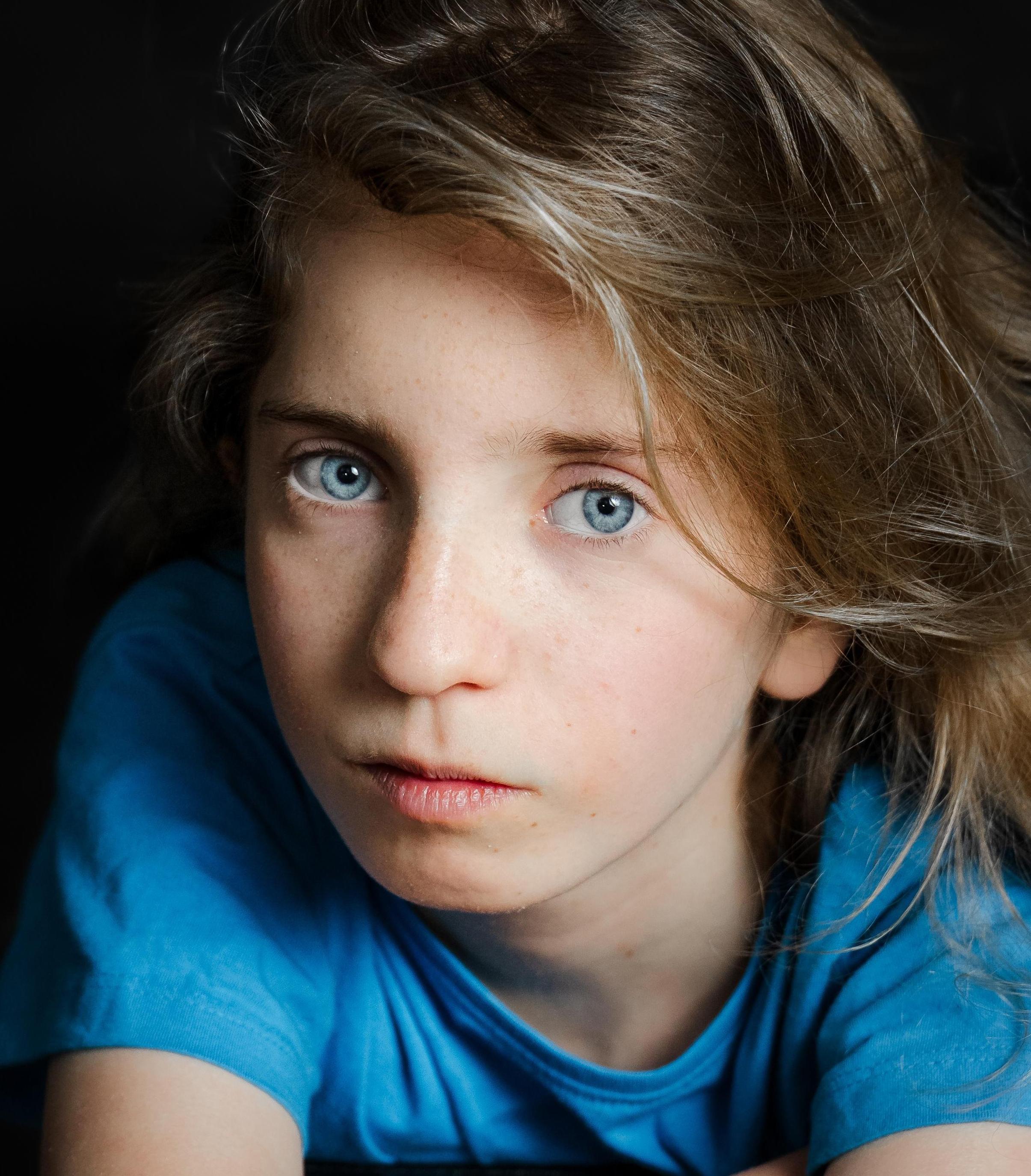 actor Eva Wishart large photo