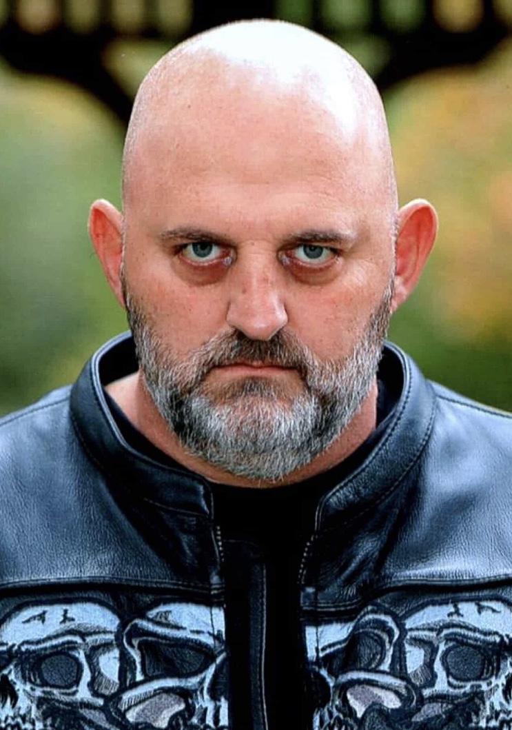 actor Dennis Newman large photo