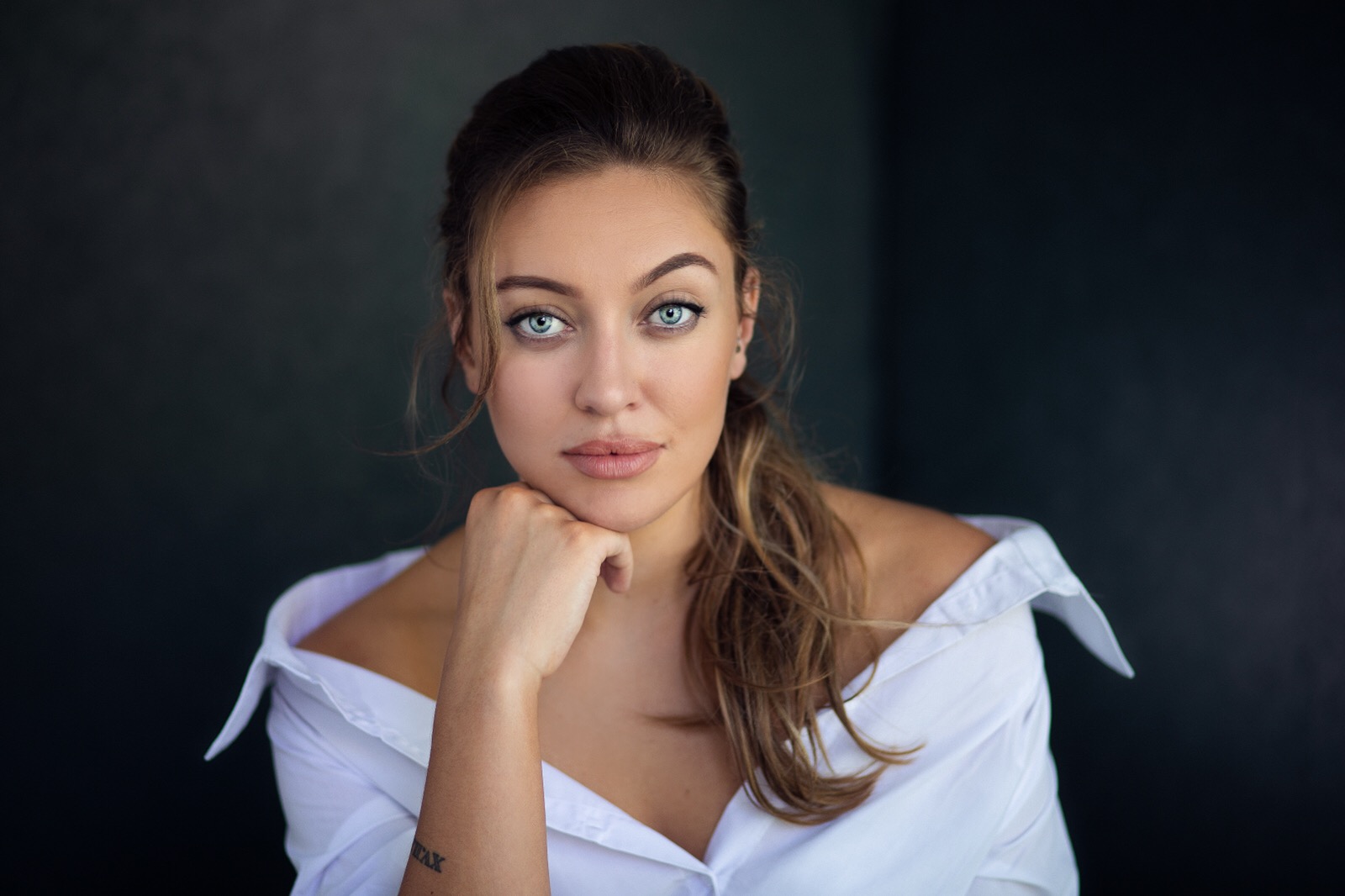 actor Sofie Golding-Spittle large photo