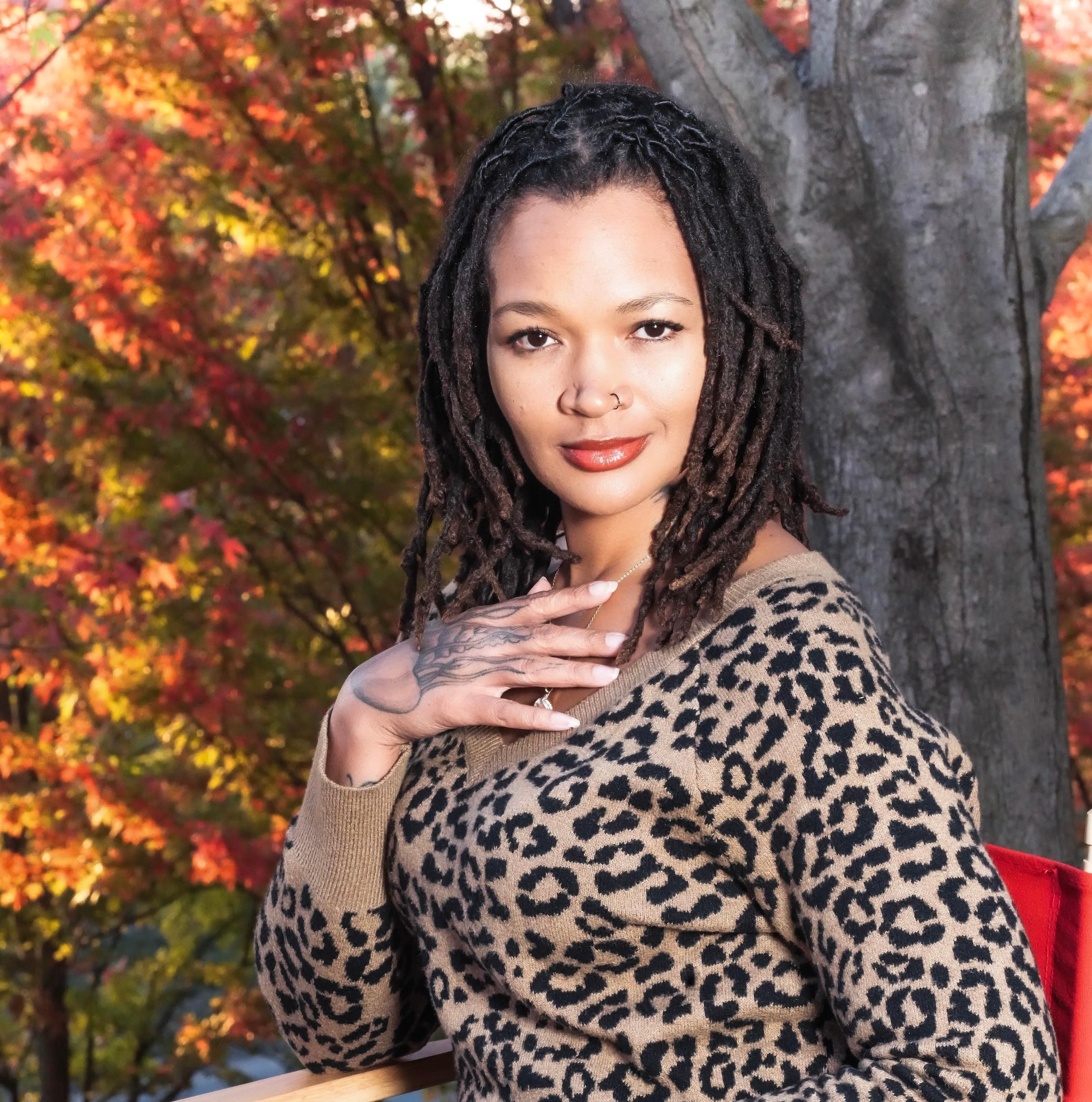 actor Tamara Barnes large photo