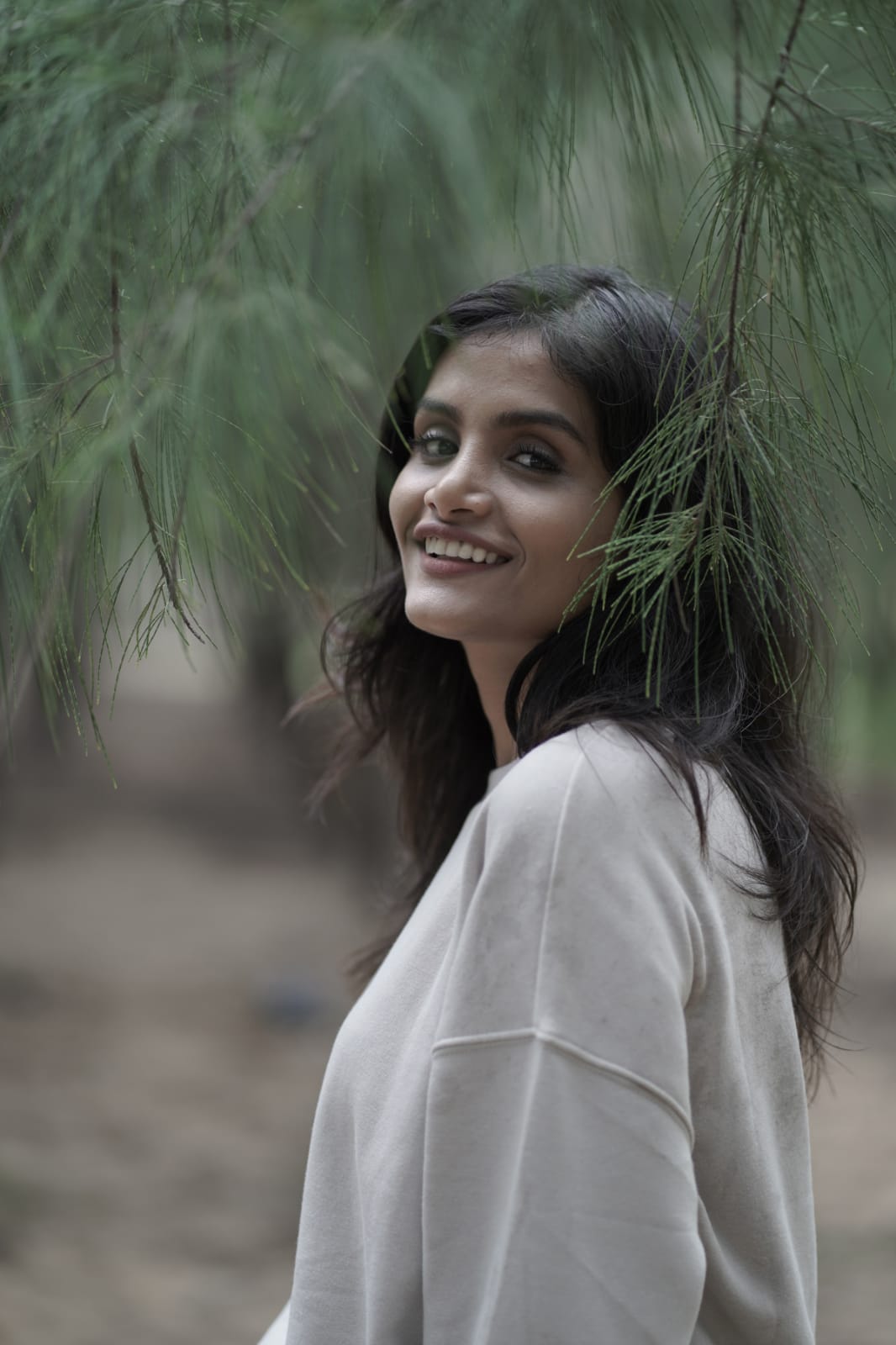 actor Nikki Agrawal large photo