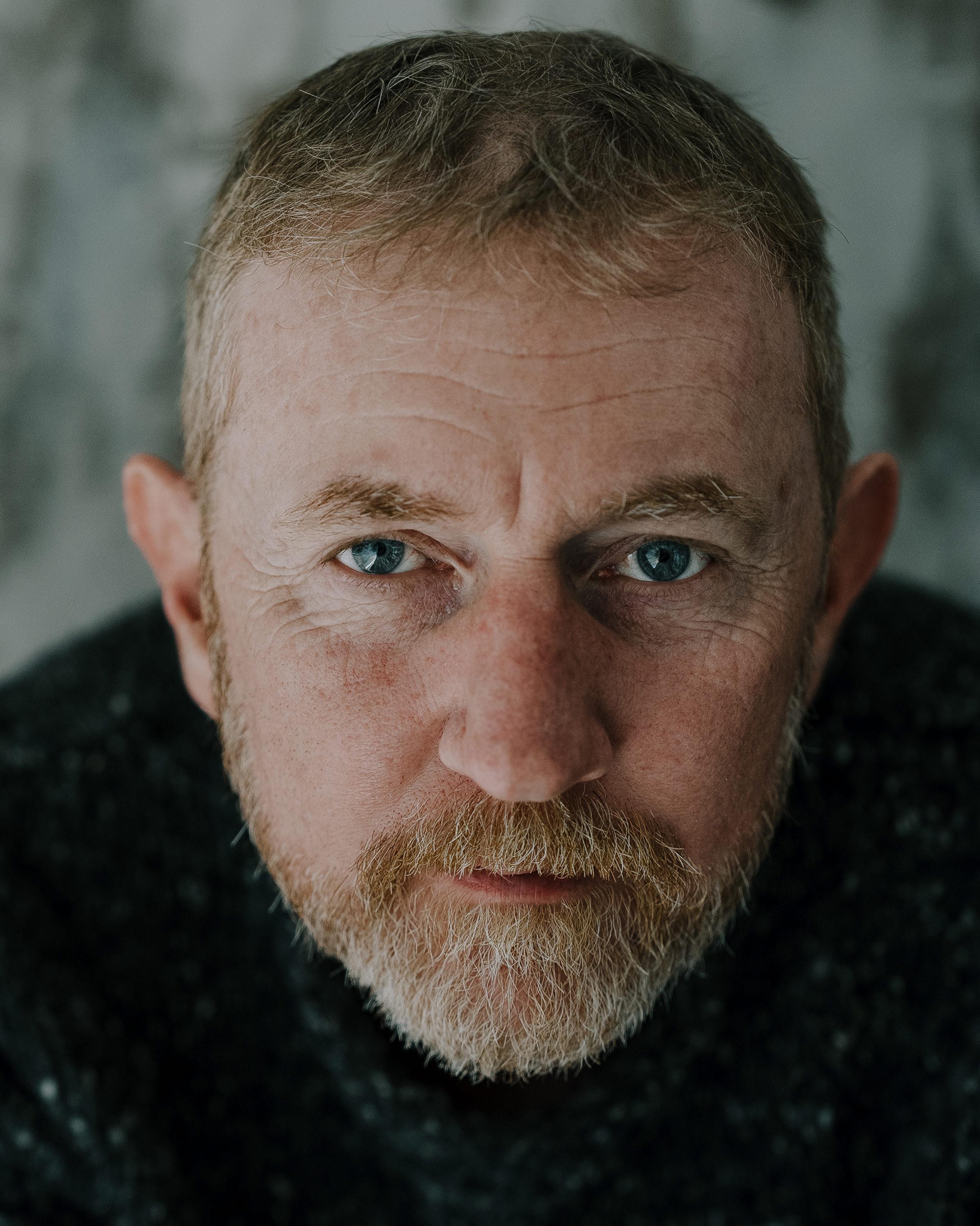 actor Billy Lyons large photo