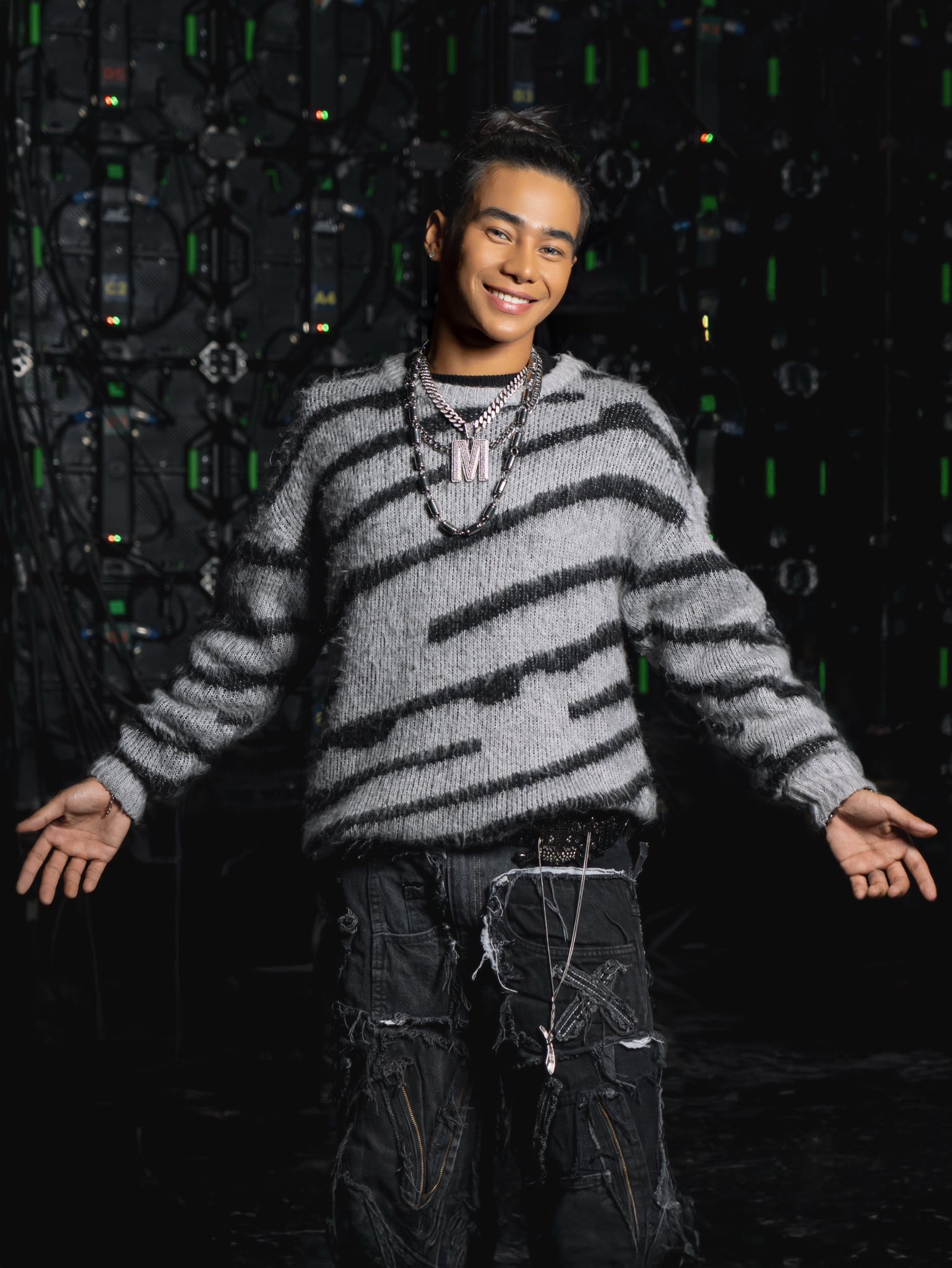 actor Jayvhot Galang large photo