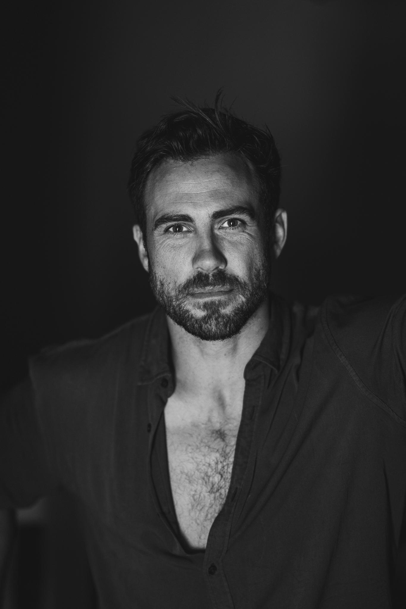 actor Matt Wilson large photo