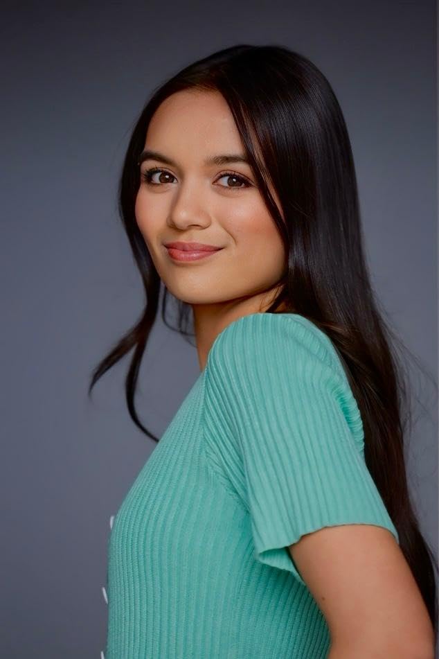 actor Zara Nikou Sichani large photo