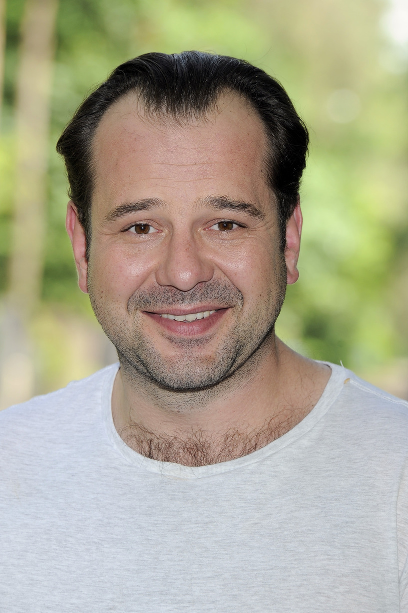 actor Jakub Wieczorek large photo