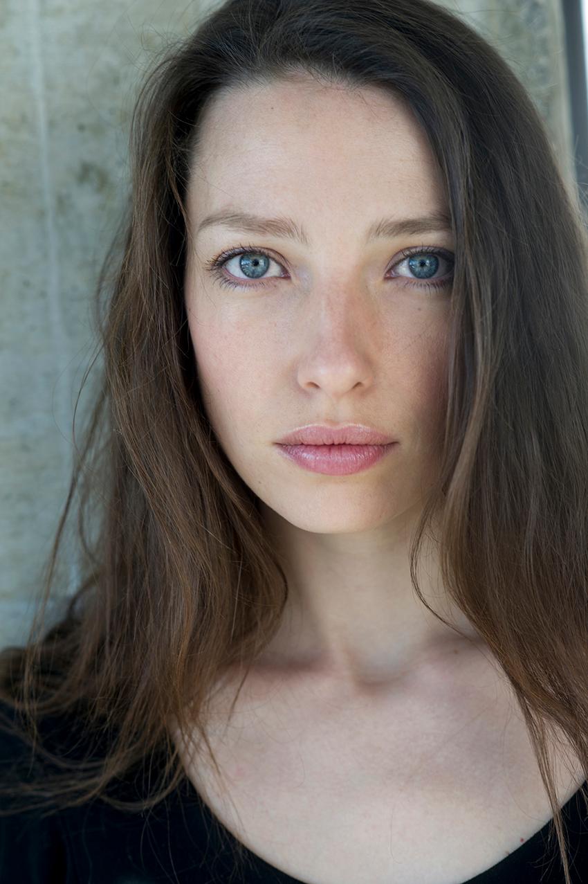 actor Seraphina Schweiger large photo