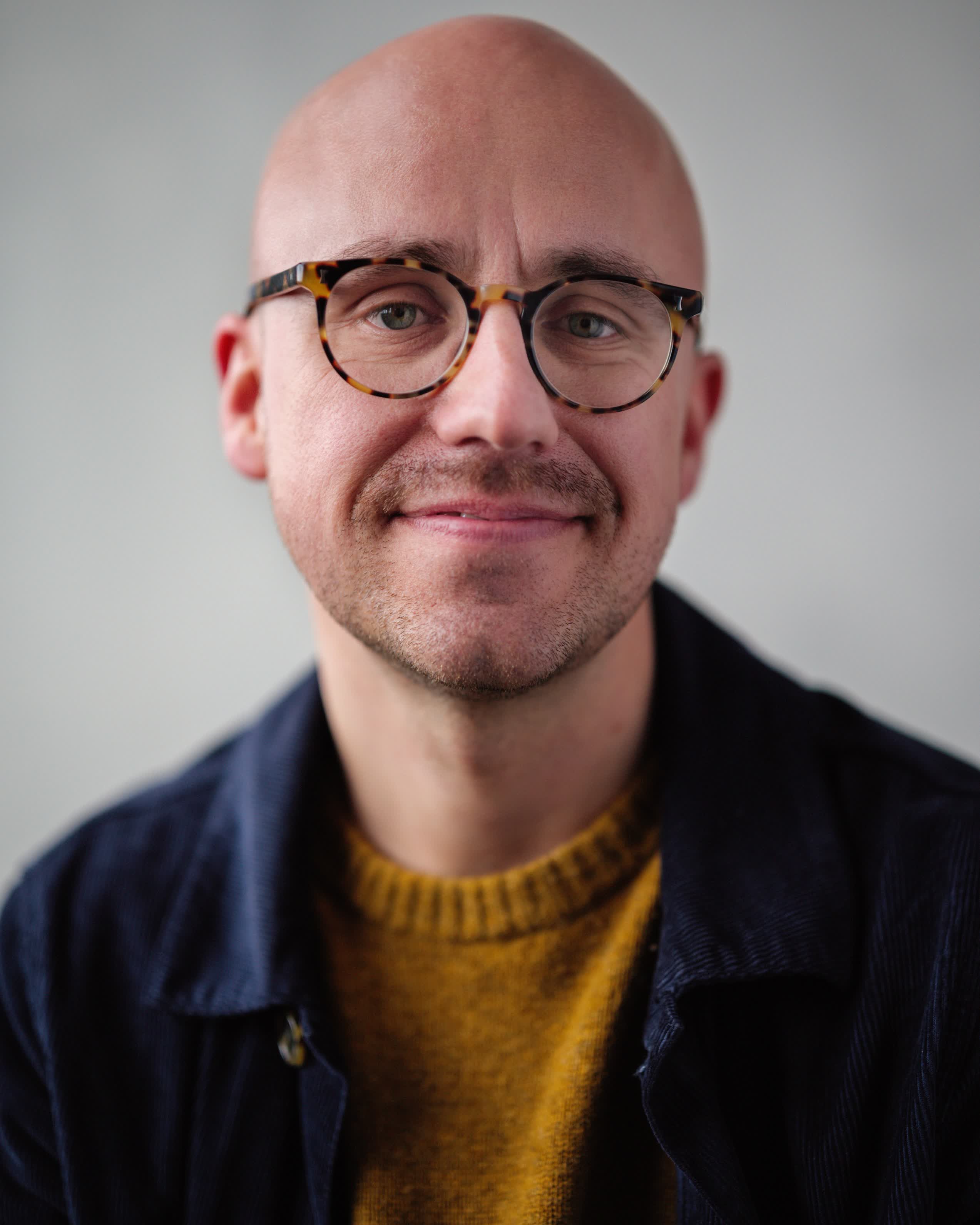 actor Raphael von Blumenthal large photo