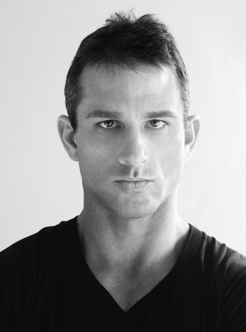 actor Emery Smith large photo