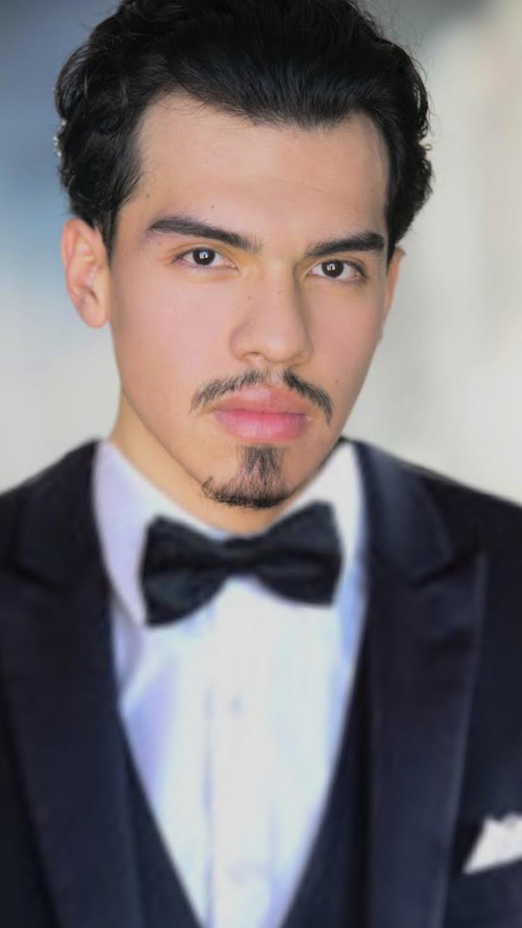 actor Frank Vargas large photo