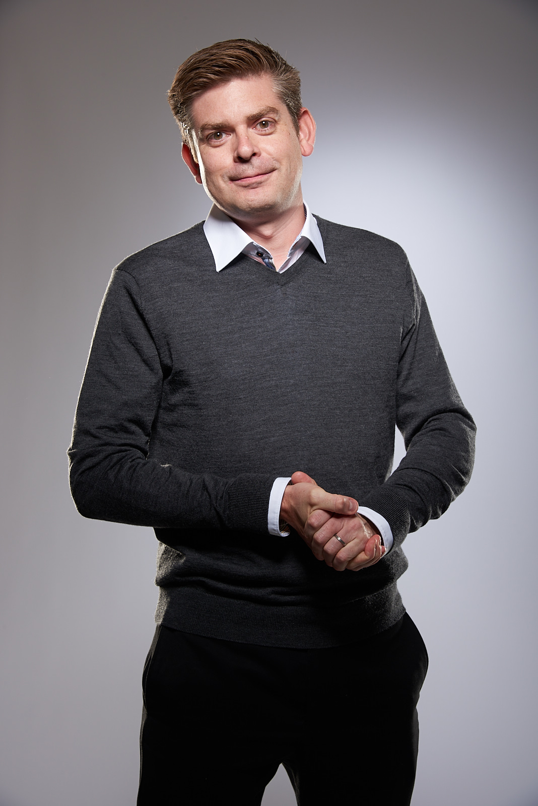 actor Matt Wells large photo