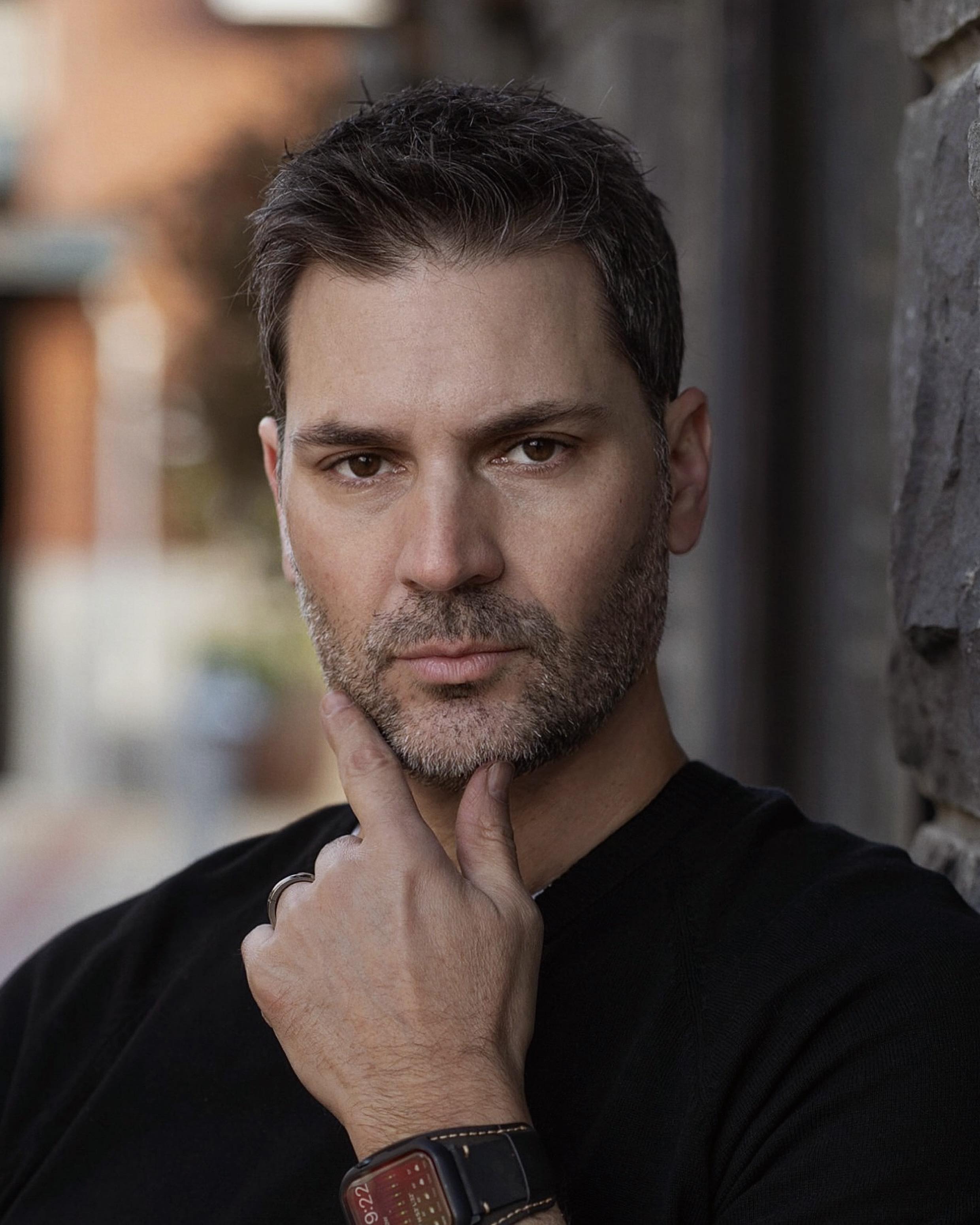 actor James Sweet large photo