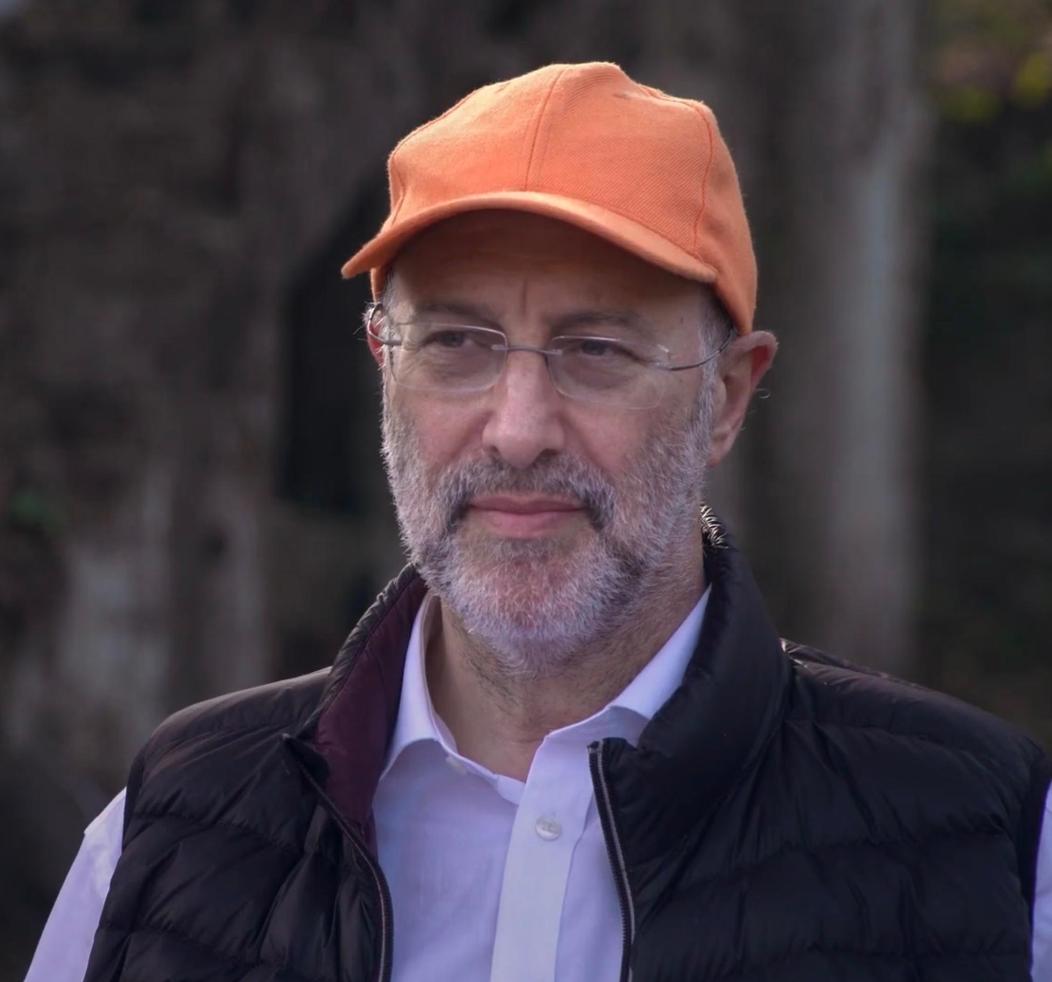 actor Mark Lewisohn large photo