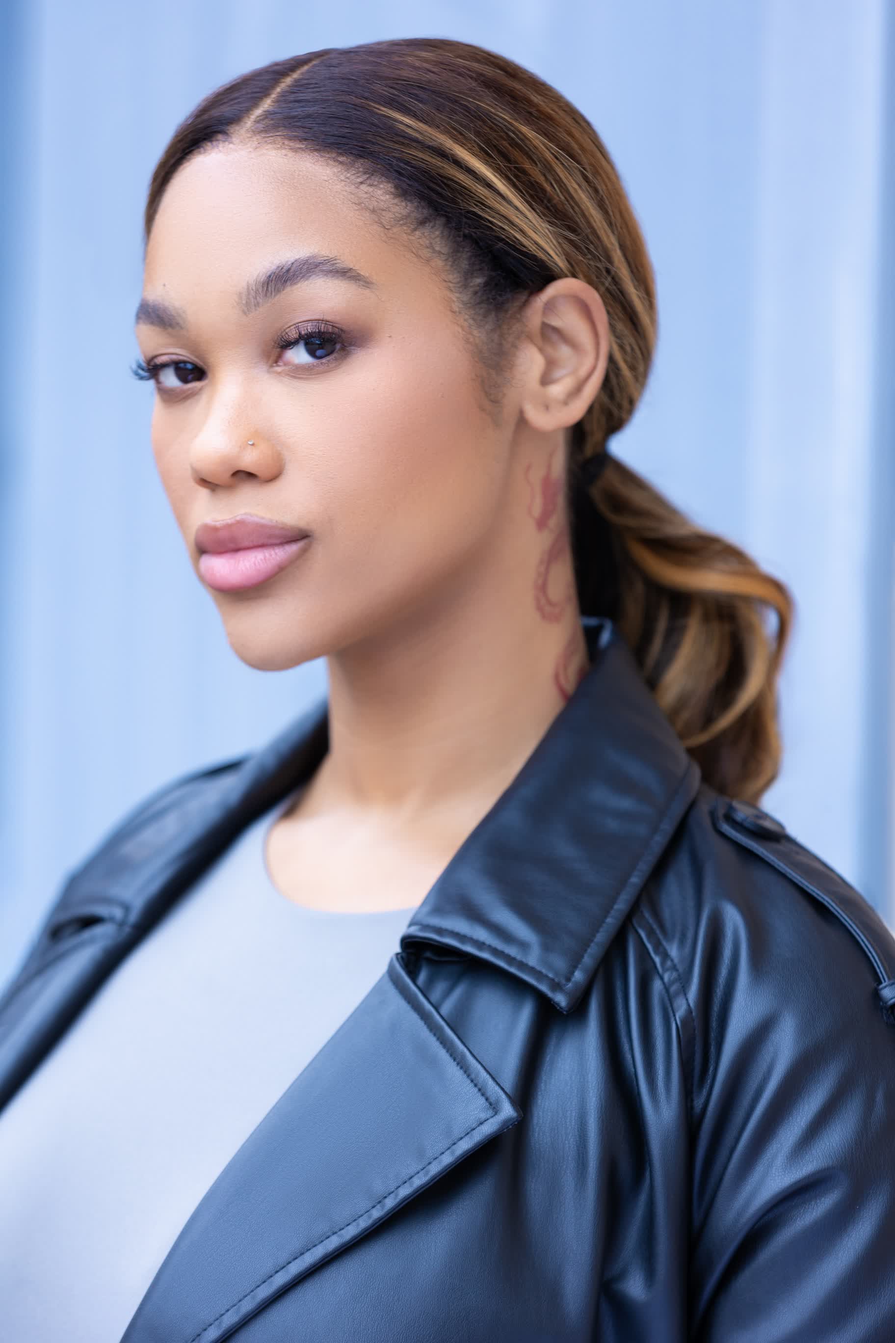 actor Kelsi Lee large photo