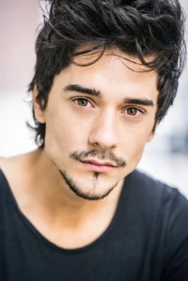 actor Étienne Courville large photo