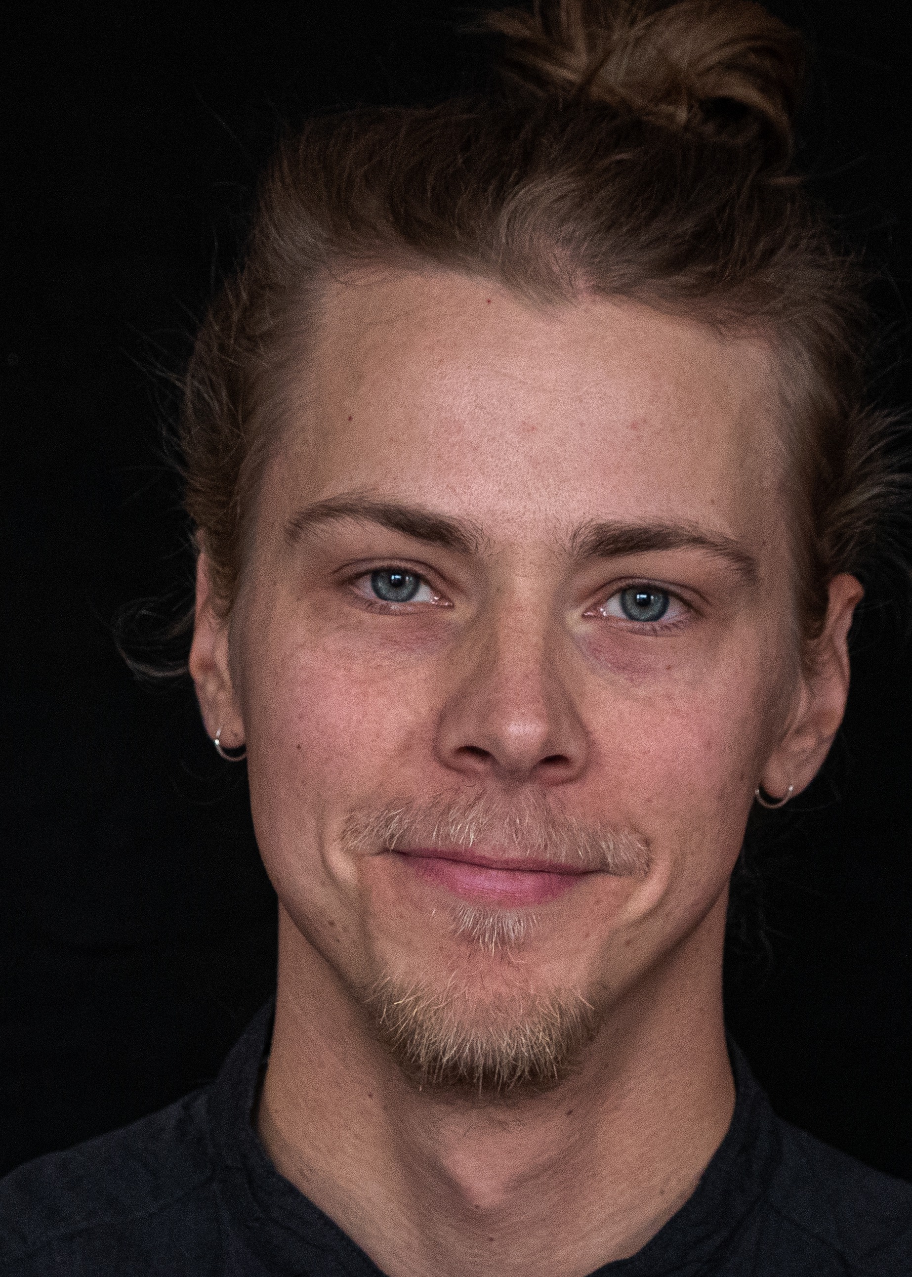 actor Iiro Panula large photo