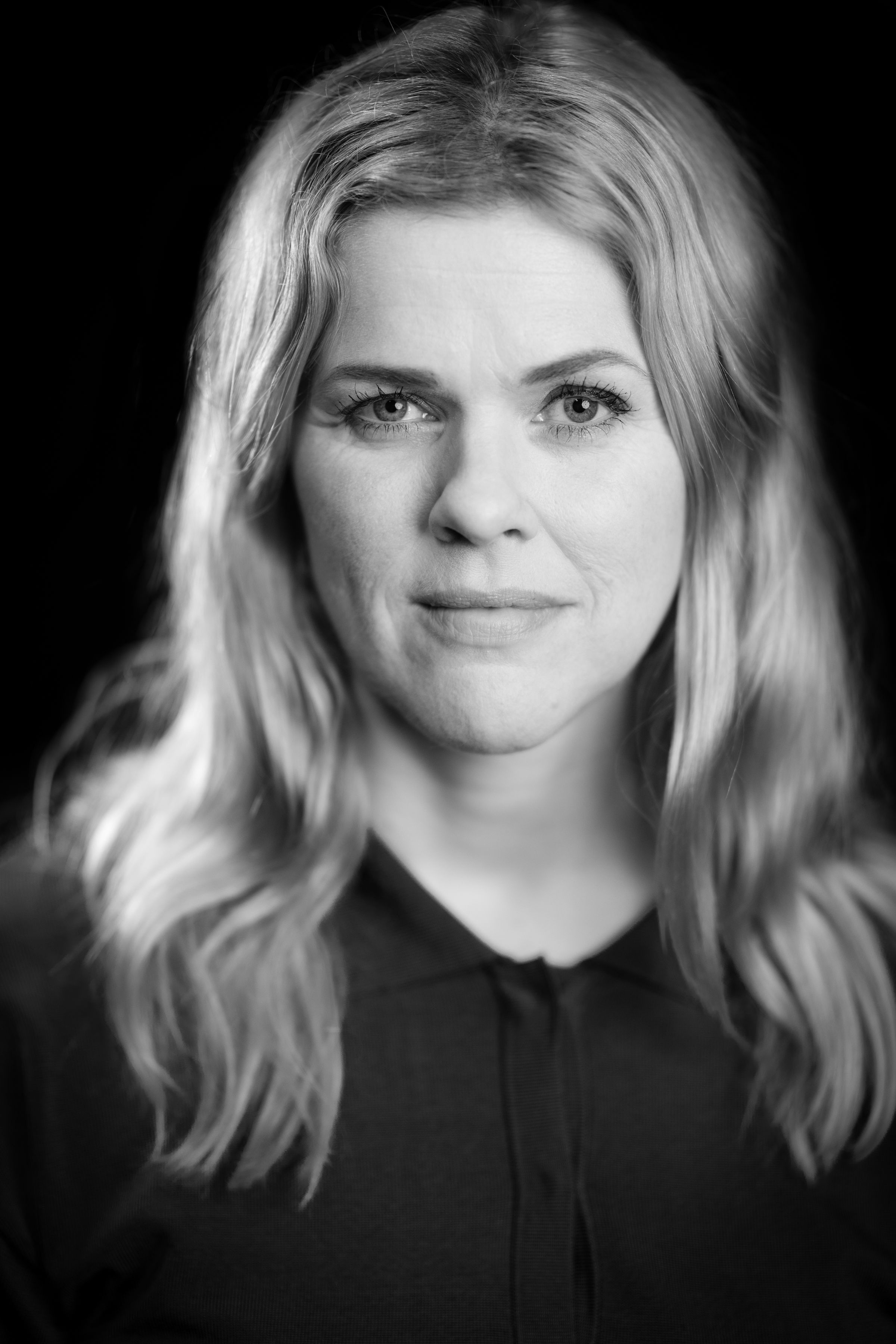 actor Helena Lindegren large photo