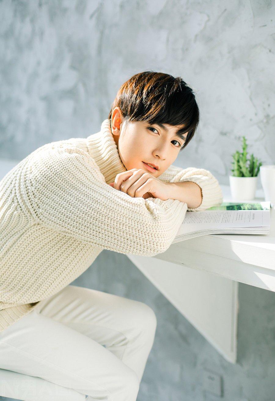 actor Jingxiang Huang large photo