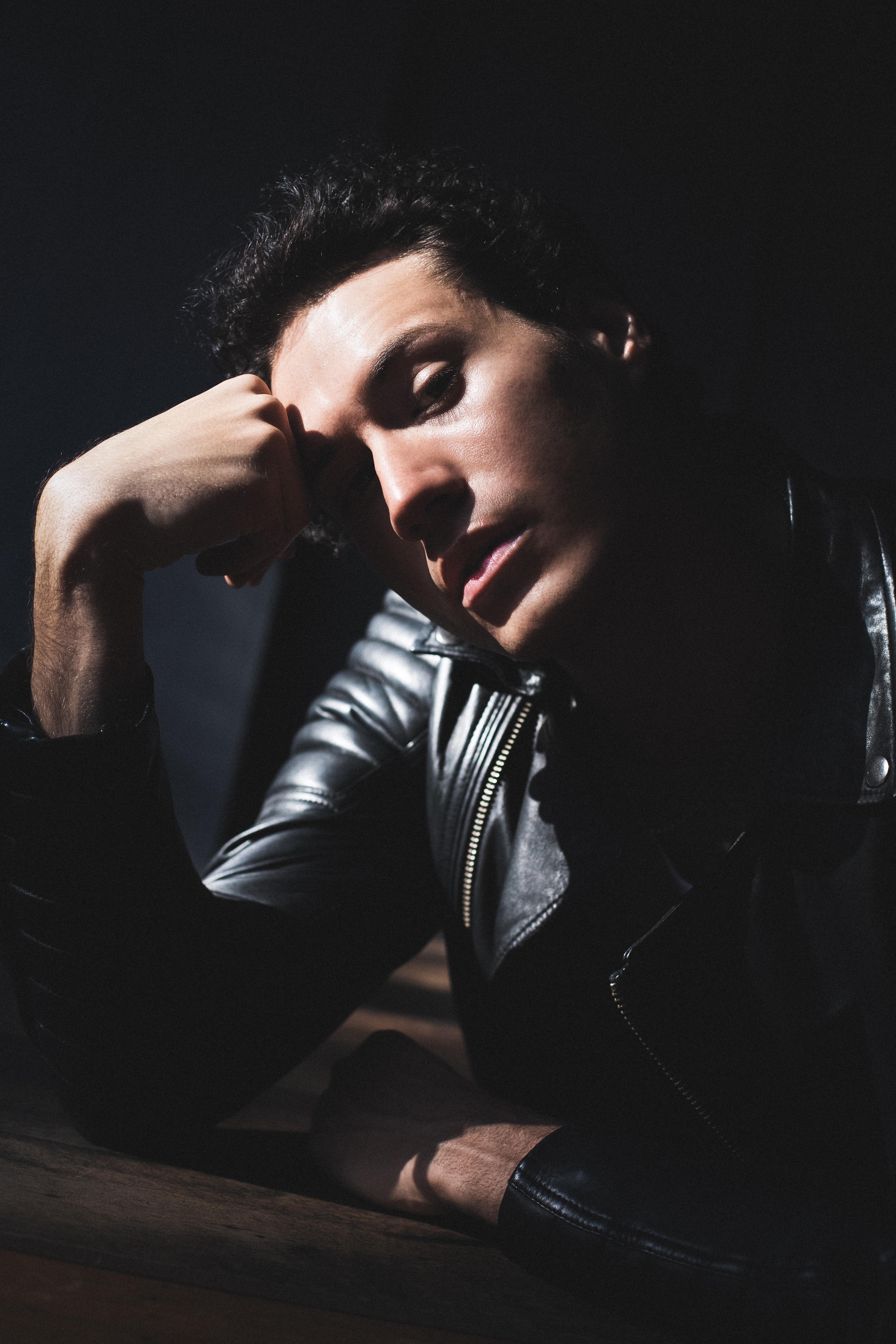 actor Ty Javos large photo