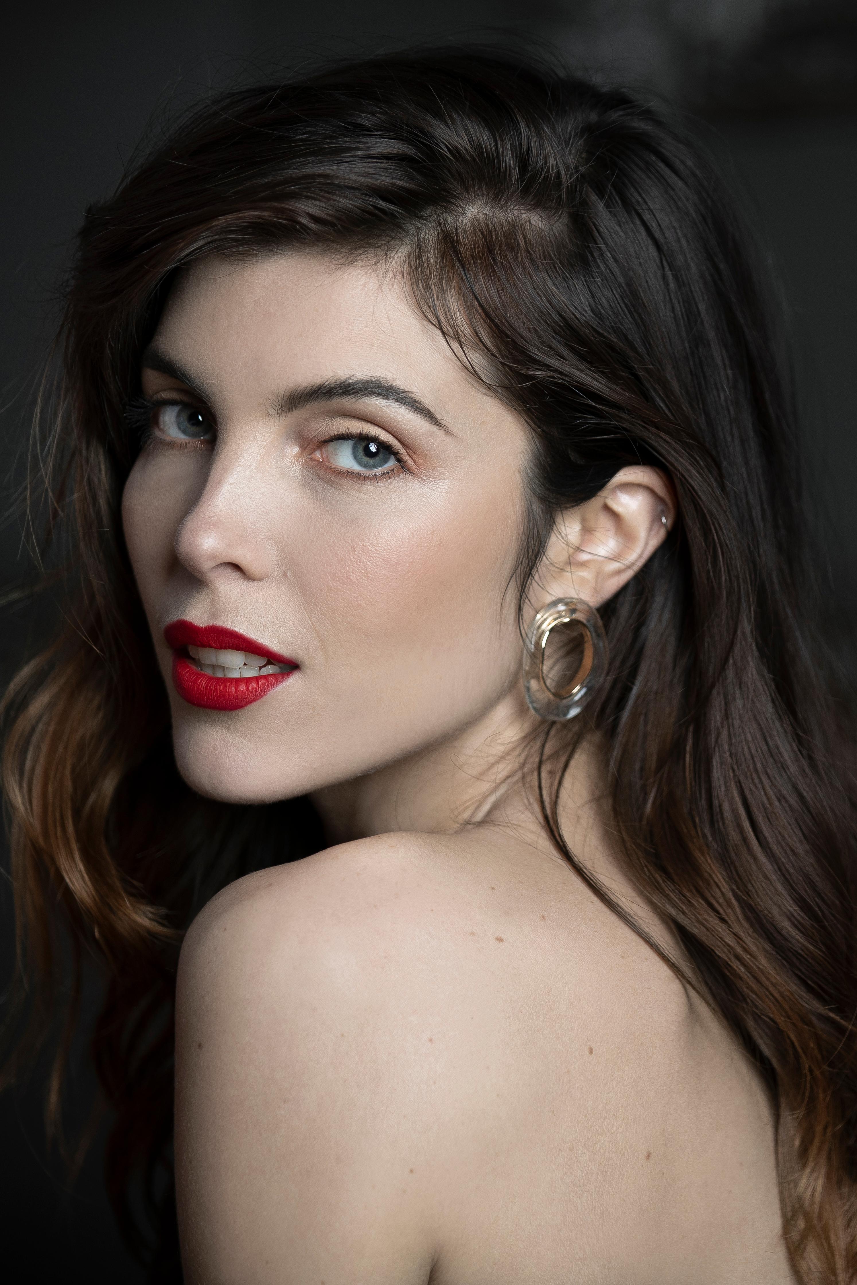 actor Josefina Scaglione large photo