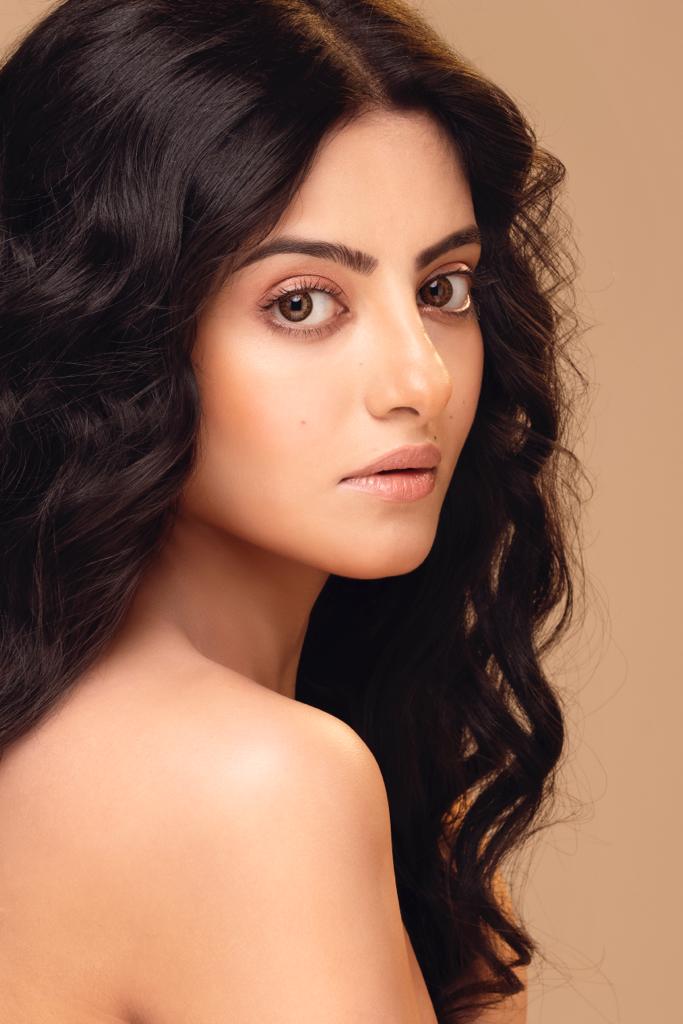 actor Laavanya Sharma large photo