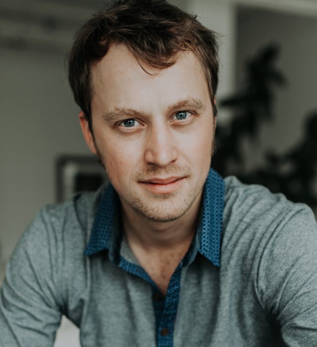 actor Xavier Huard large photo