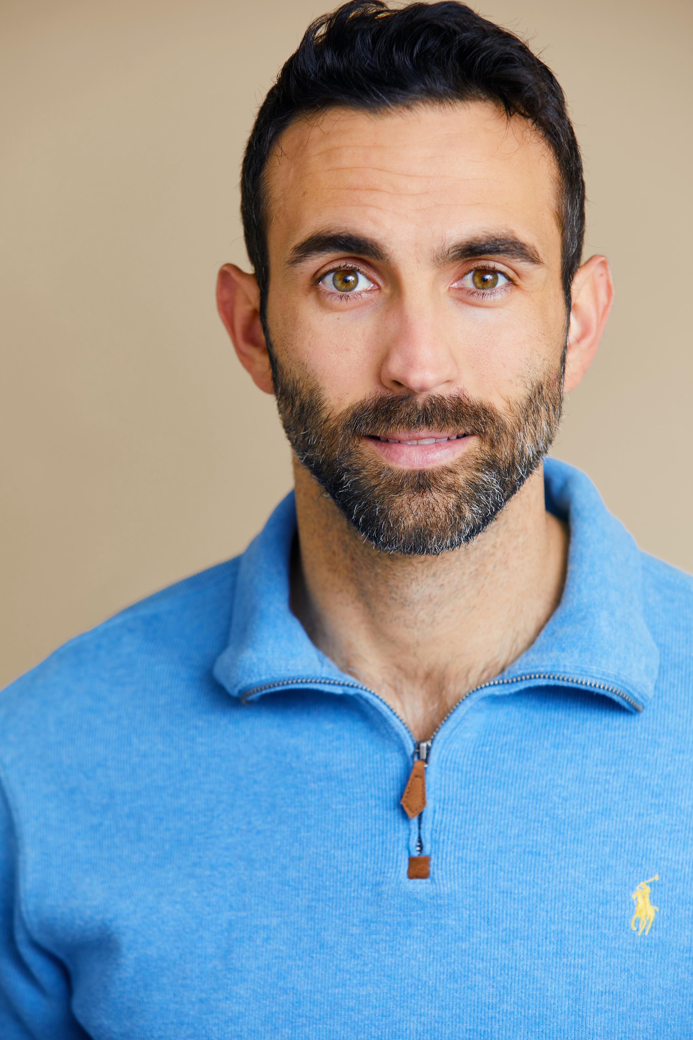 actor Michael Minto large photo