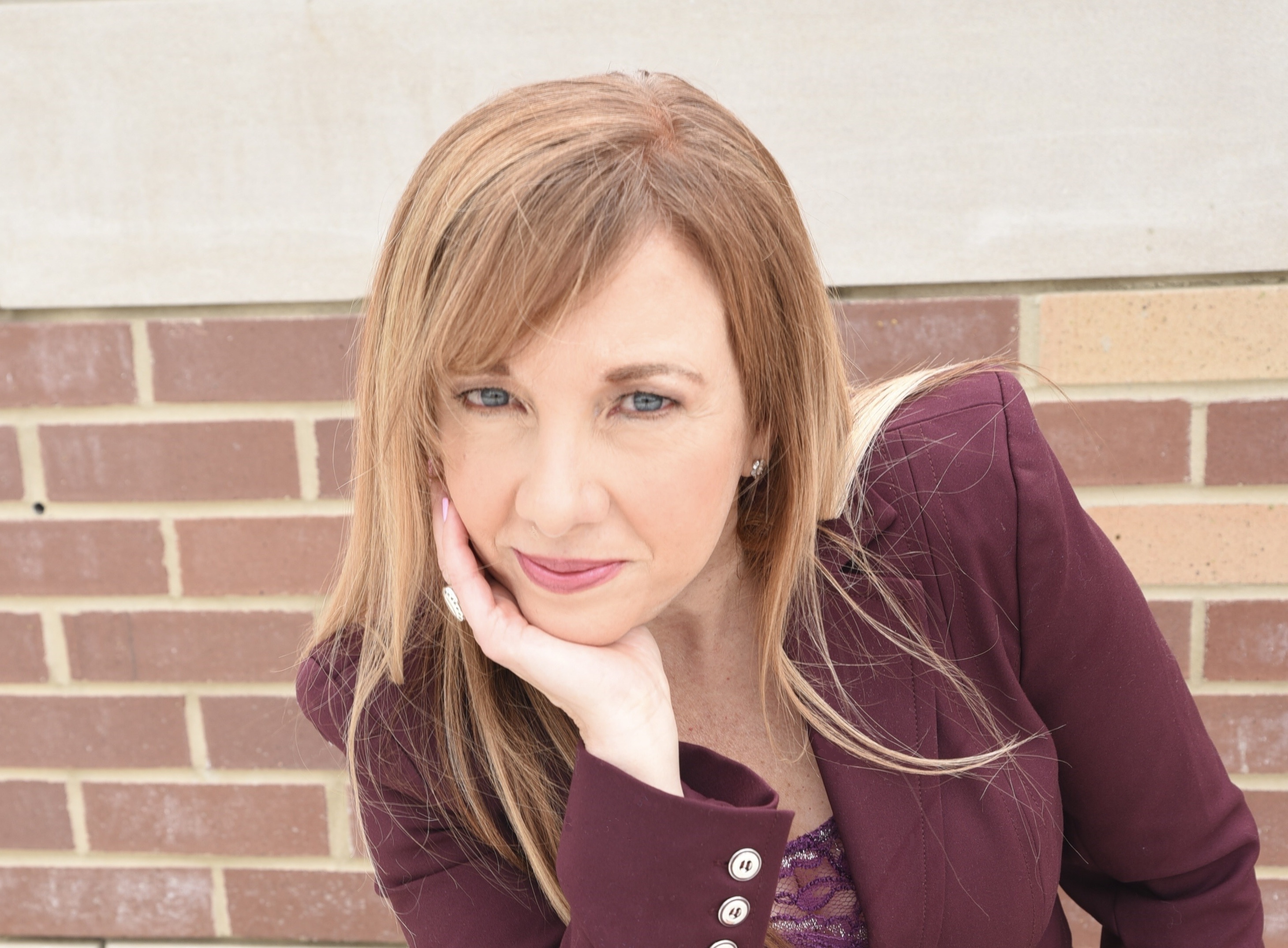 actor Donnamarie Davis large photo