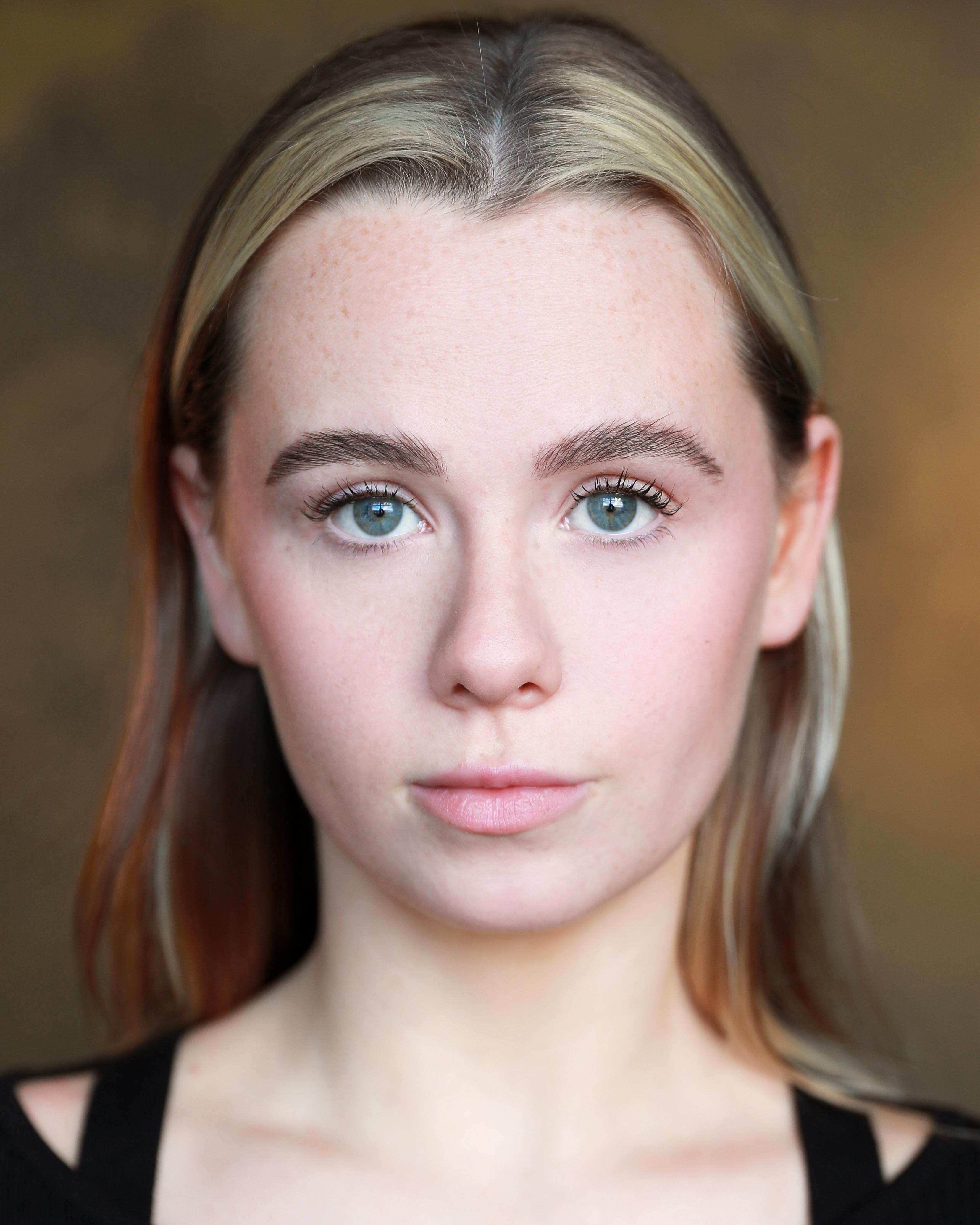 actor Maria Laird large photo