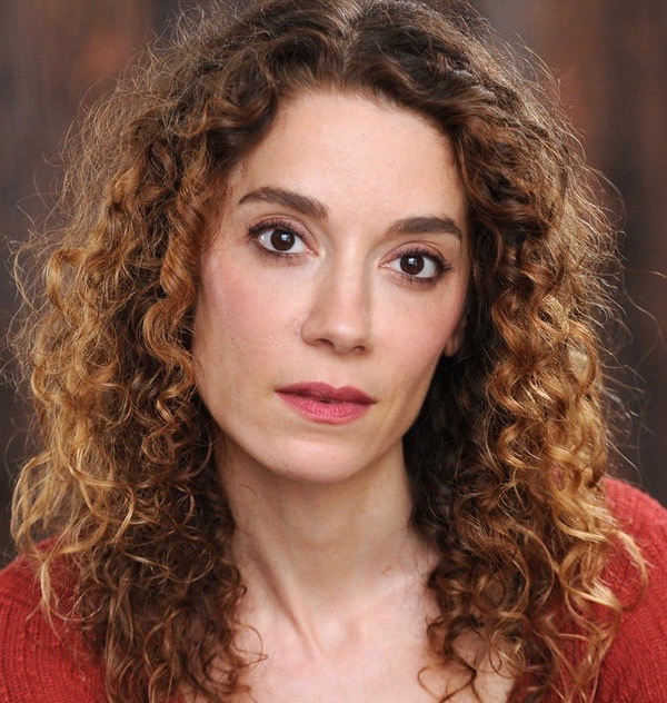 actor Emily Maya Keyishian large photo