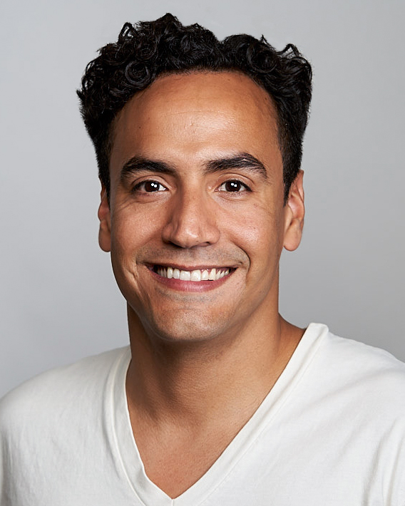 actor A.J. Del Cueto large photo