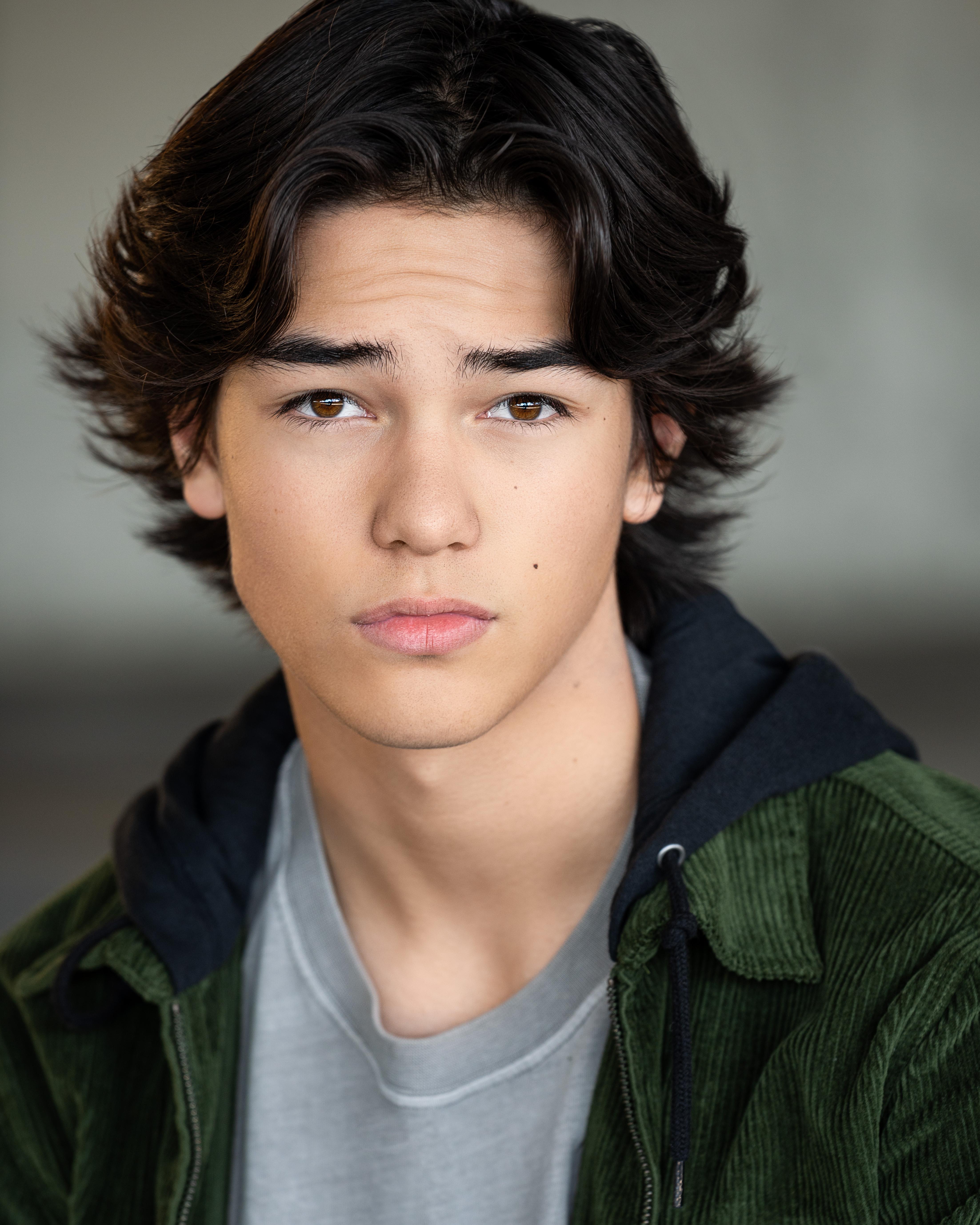 actor Madison Rojas large photo