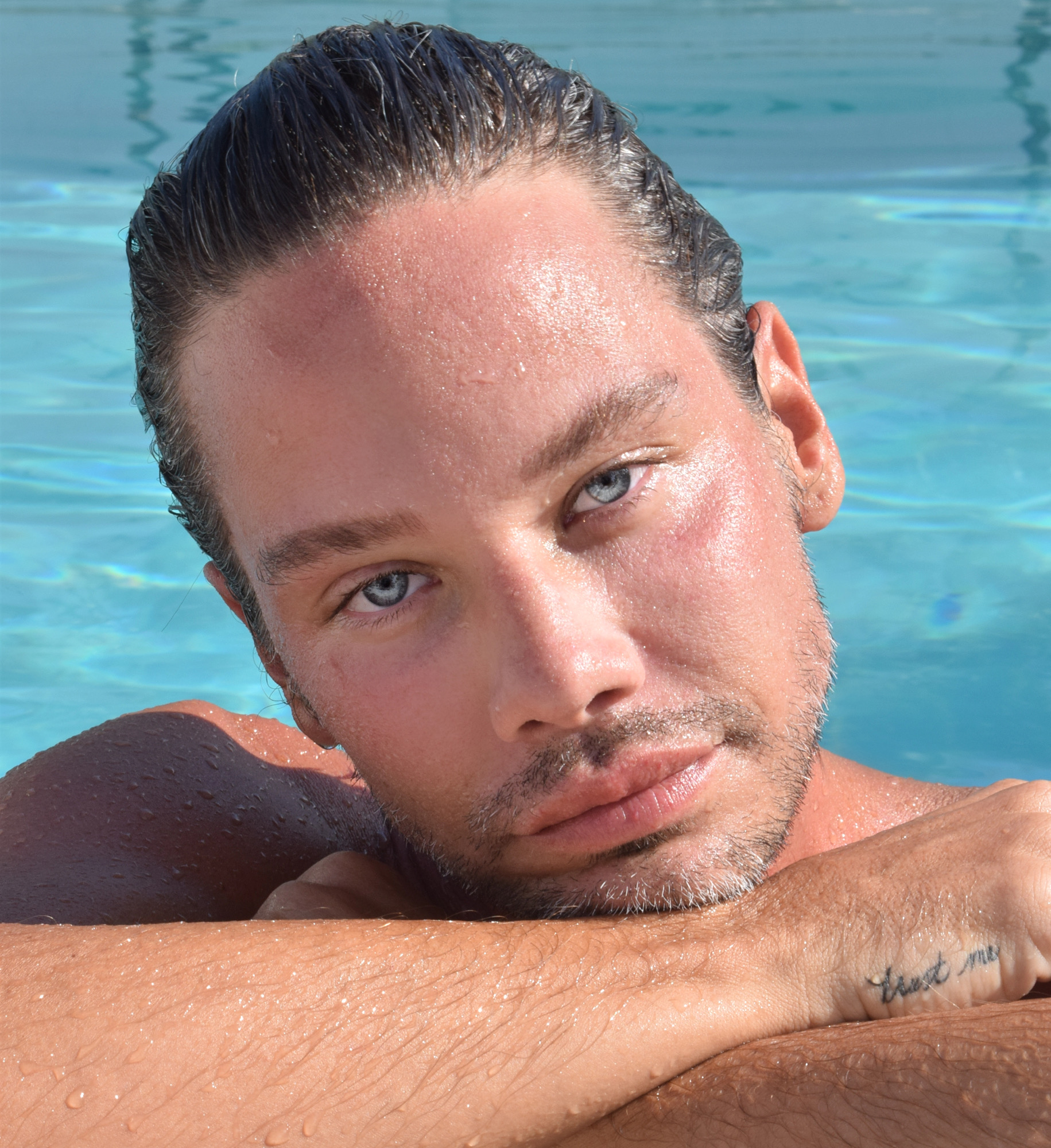 actor Rob Harmon large photo