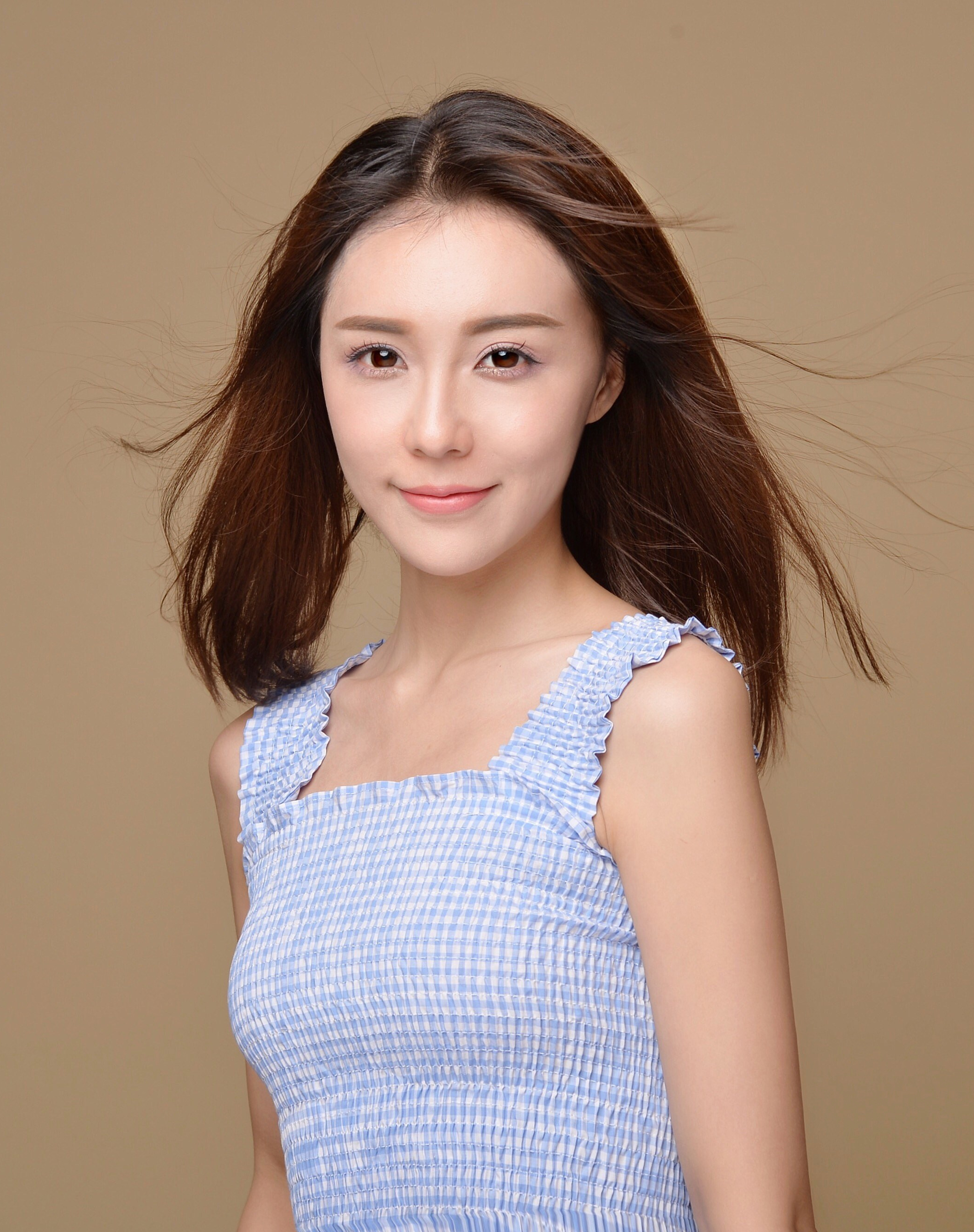 actor Qianyu Liu large photo