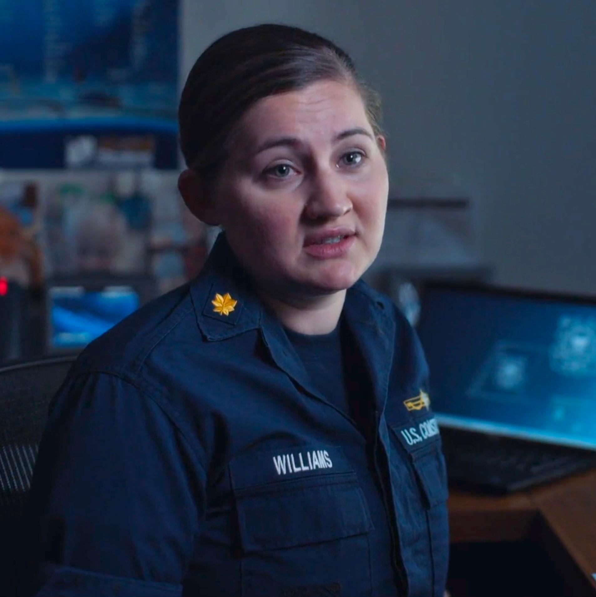 actor Katie Williams large photo